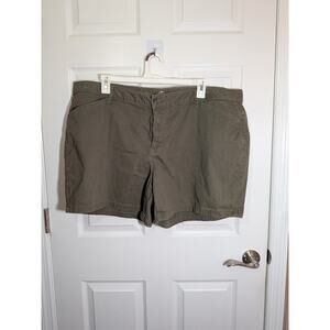 St John's Bay 24W Olive Green Shorts